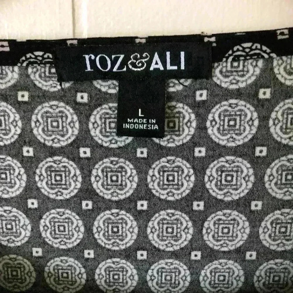 Roz & Ali Women's Sleeveless Printed Polyester Top Blouse Size L - Picture 2 of 5